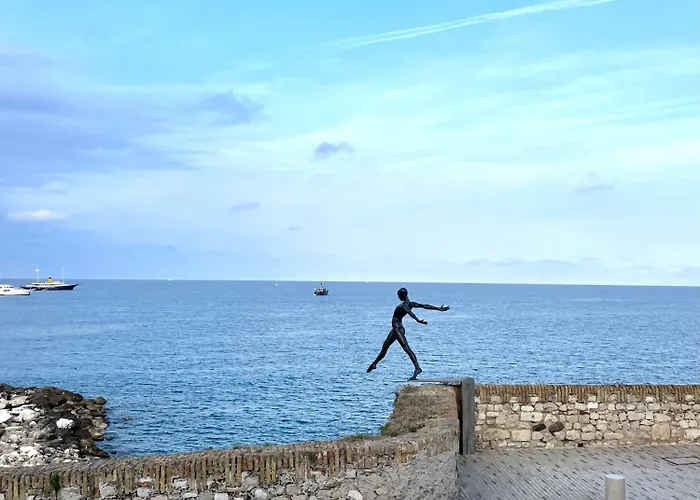 Appartement Les Remparts Location Antibes