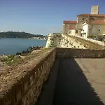Appart hôtel Les Remparts Location Antibes