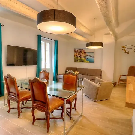 Les Remparts Location 3* Antibes