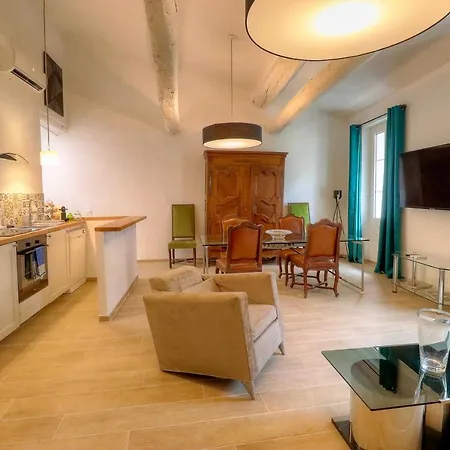Apartment Les Remparts Location Antibes