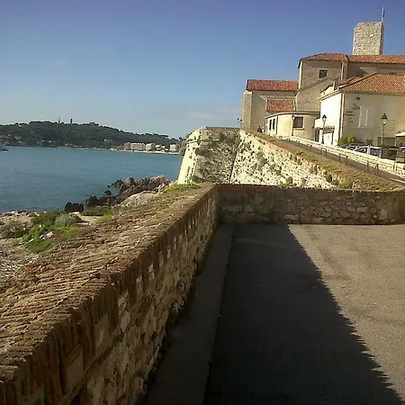 Daire Les Remparts Location Antibes