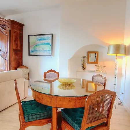 Les Remparts Location Antibes