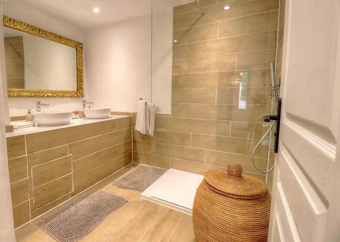 Les Remparts Location Apartment