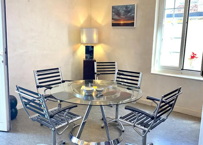 Apartment Les Remparts Location Antibes