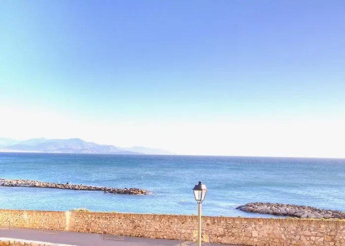 Les Remparts Location Апартаменты